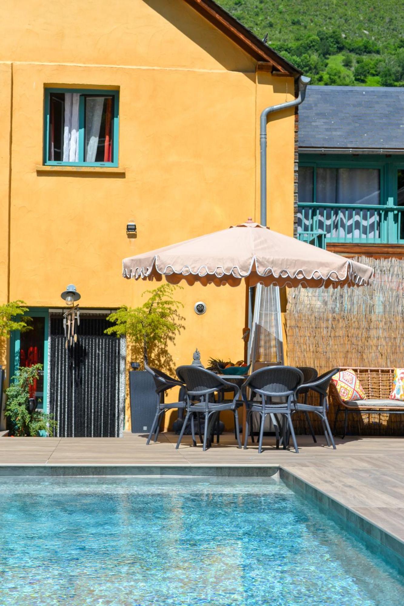A Nouste Chambres D'Hotes Et Gite Only Adults Campan Exterior foto